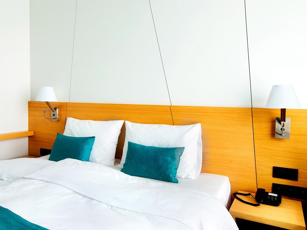 Regatta Hotel Restauracja Spa Poznan Phòng bức ảnh